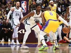 重新联手?湖人队或捡漏43+21内线猛兽,詹眉笑开了花