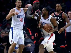 洛杉矶快船NBA击败菲尼克斯太阳莱昂纳德中投命中(洛杉矶快船vs纽约尼克斯)