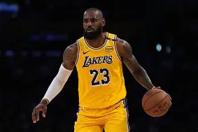 包含洛杉矶湖人NBA战胜芝加哥公牛戴维斯封盖制胜的词条